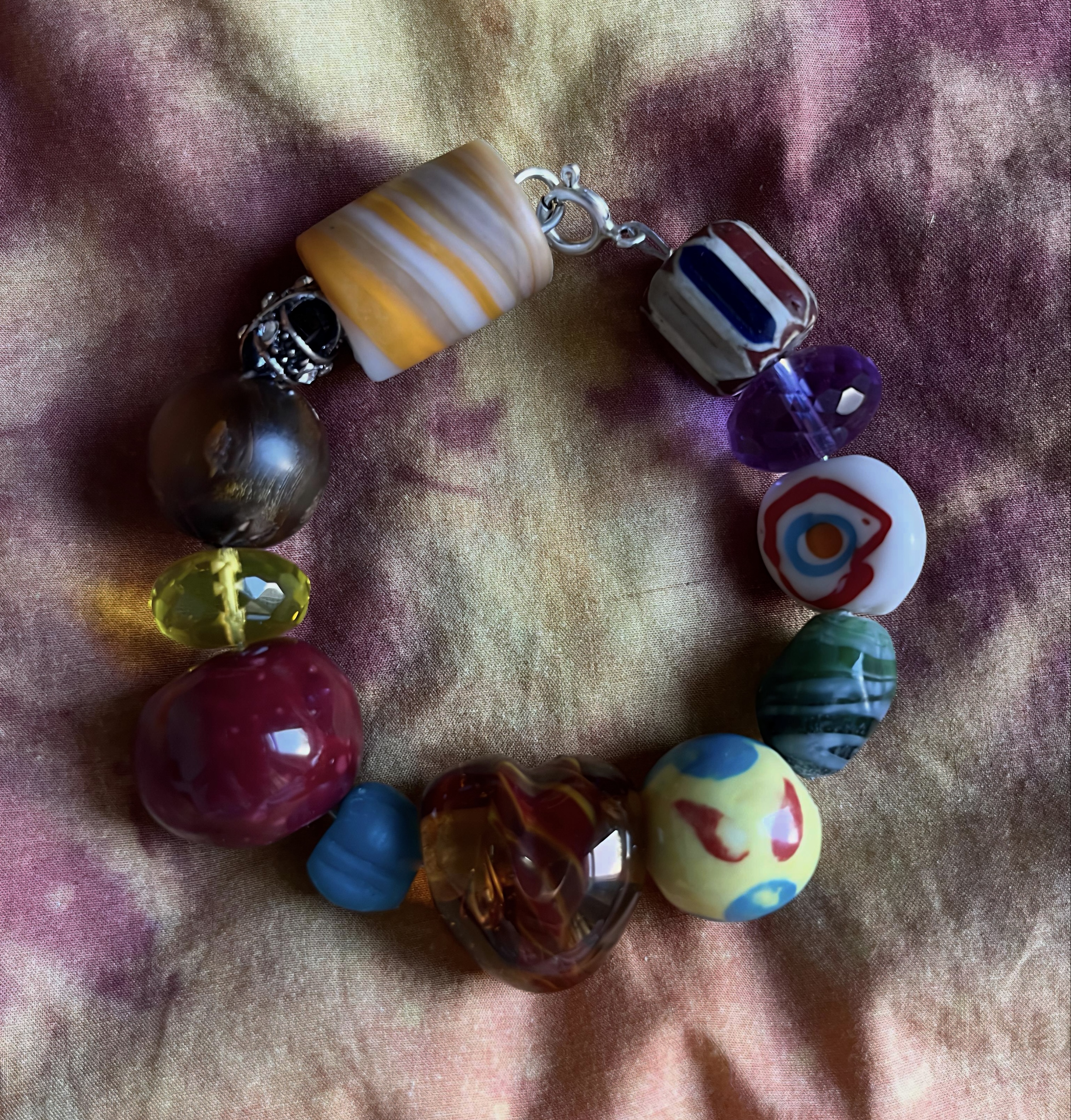 Cosima handmade bracelet — glass heart, burgundy ceramic, lemon and violet glass, Turkish glass